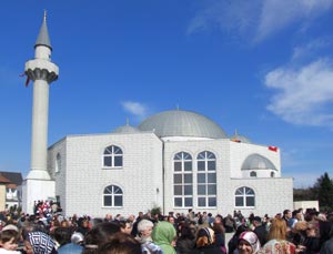 Blick von Süden auf die Moschee
